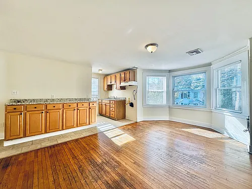 179 Bradley St Photo 1