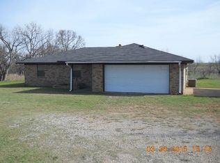 20247 NW Rogers Ln, Indiahoma, OK 73552
