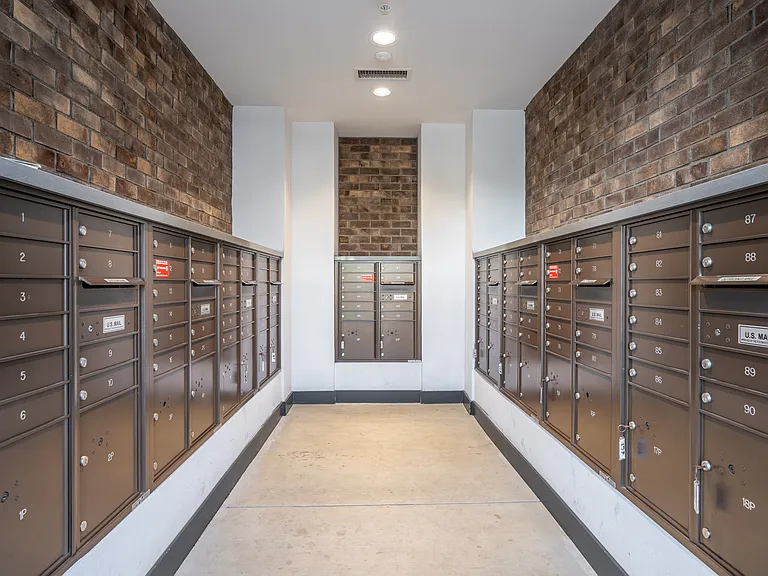Metro Gateway Apartment Homes — Photo 14