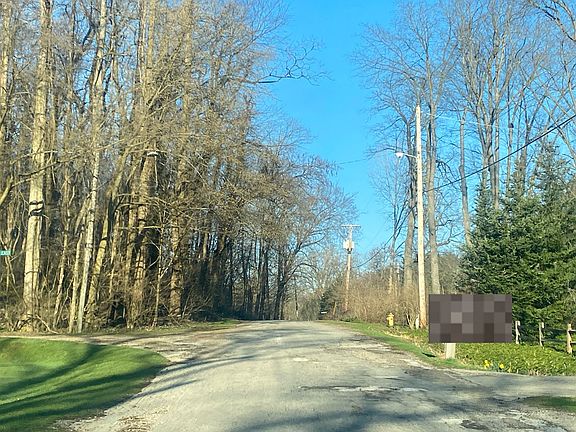 4th image of 1412 Park Ln