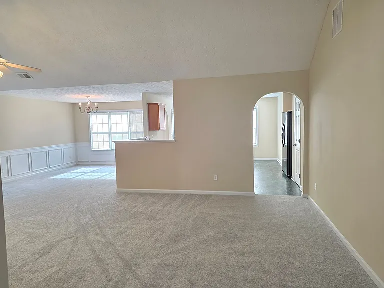 233 Overlook Dr — Photo 4