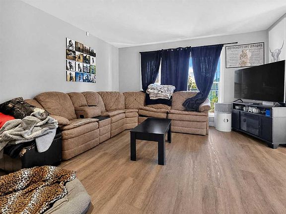 5th image of 11220 S 69th Ave