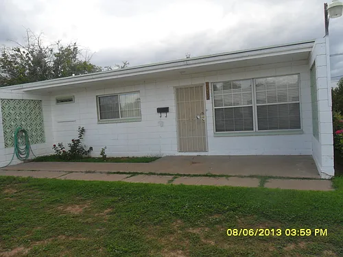 2052 E 10th St Photo 1
