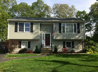 105 Wilde Field Dr, Warwick, RI 02889