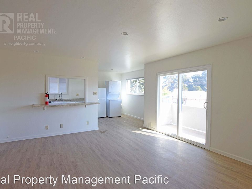 1st image of 2041 36th Ave #2