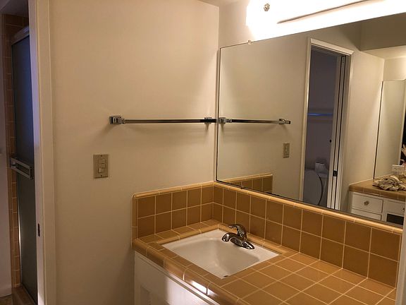 2nd image of 12976 Cumberland Dr
