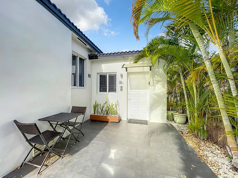 2700 SW 36th Ave #D — Photo 11