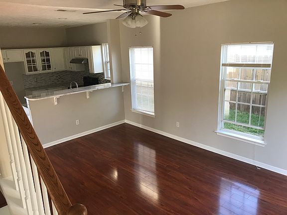 5th image of 3178 Langley Dr