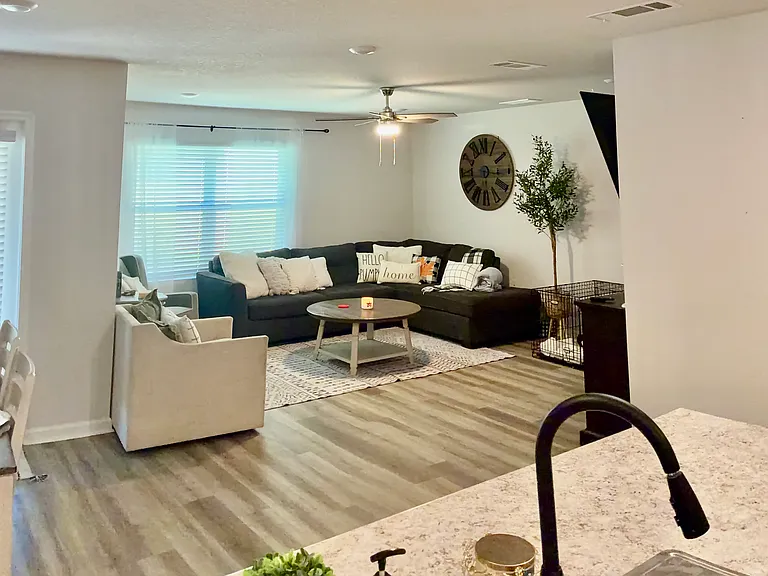 6746 Cambrian Rdg — Photo 7
