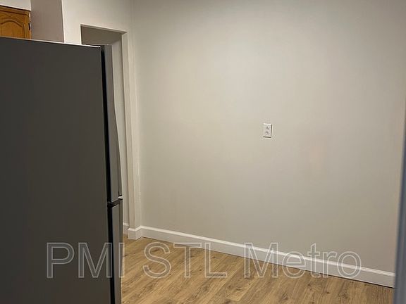 4th image of 4615-4617 Virginia Ave