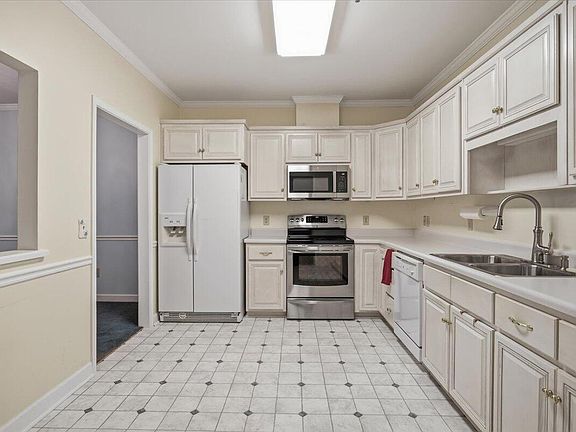 5th image of 3025 McVitty Forest Dr APT 101