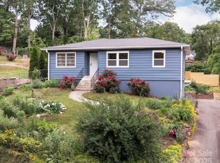 12 Canterbury Rd, Asheville, NC 28805