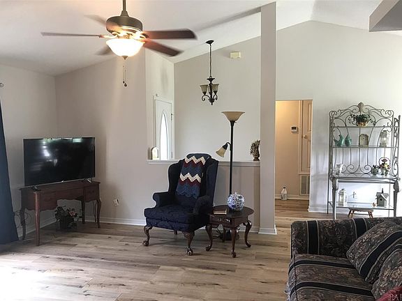 3rd image of 6326 Buckland Dr