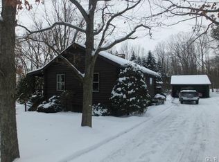 2228 Mountain Rd, Slatington, PA 18080