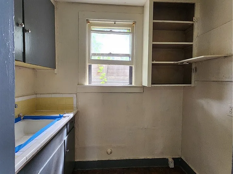 309 Indiana Ave — Photo 13