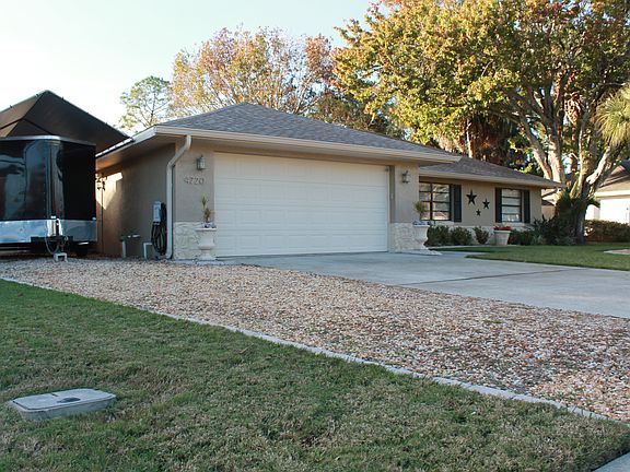 5th image of 4720 Hidden Lake Dr