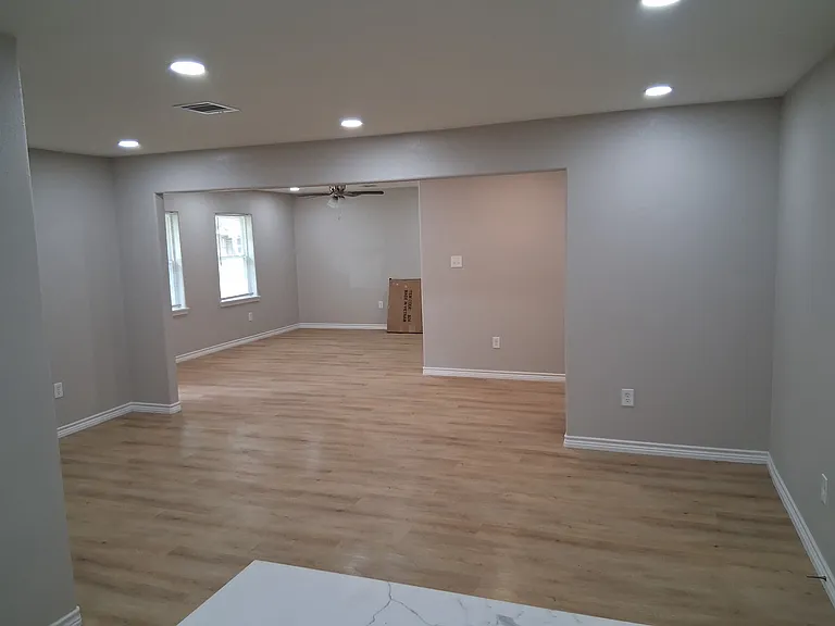 3411 Oleander Ave — Photo 8