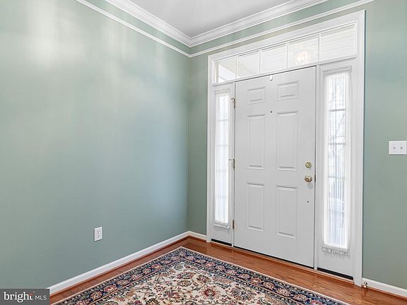4th image of 452 Brockton Dr