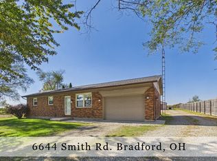 6644 Smith Rd, Bradford, OH 45308