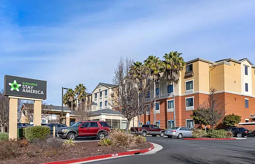 San Rafael - Francisco Blvd East Photo 1