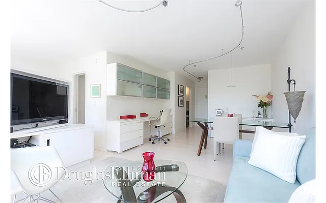Sold by Douglas Elliman | media 6