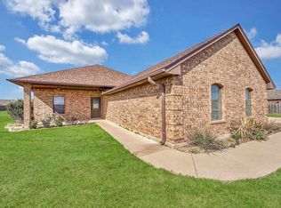 8470 SW Sun Valley Dr, Lawton, OK 73505