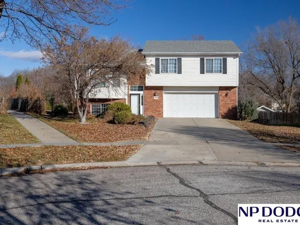 4261 N 8th Street Cir, Lincoln, NE 68521