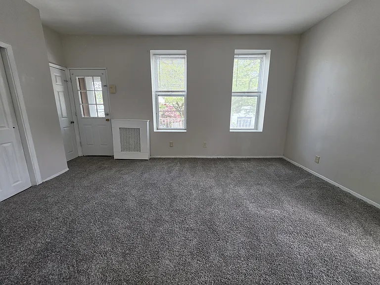 1366 E 58th St #3 — Photo 16