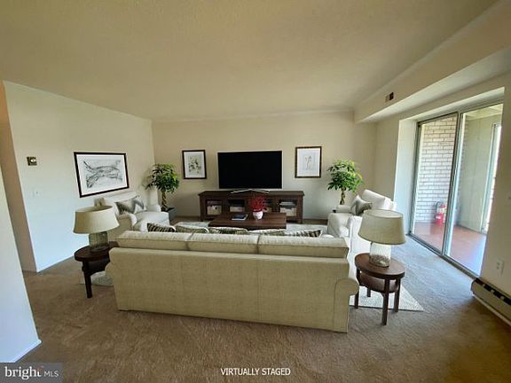 2nd image of 15401 Bassett Ln Unit 45-3F