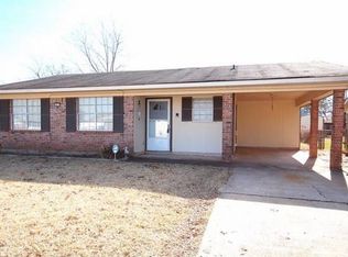 4818 Camellia Ln, Bossier City, LA 71111