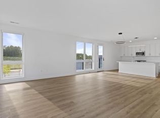 Lakeshore Commons, Oak Creek, WI 53154