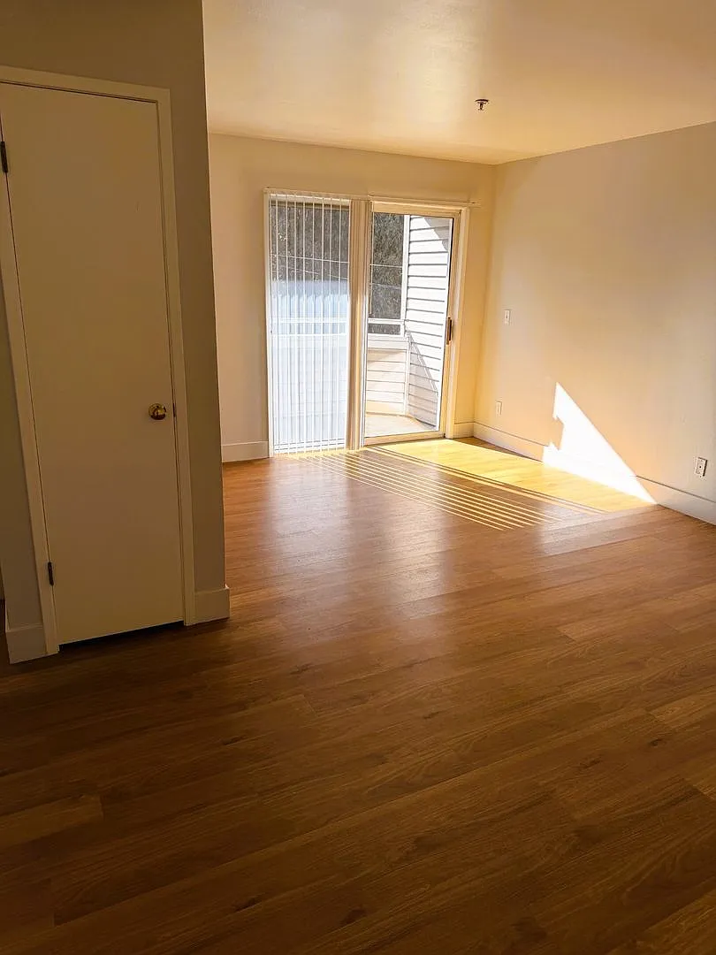 9700 Mountain Blvd — Photo 4