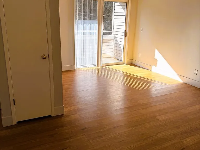 9700 Mountain Blvd — Photo 4