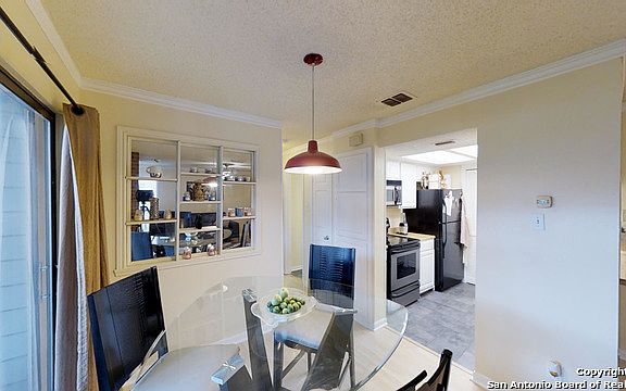 5th image of 4839 Brandeis St #C413