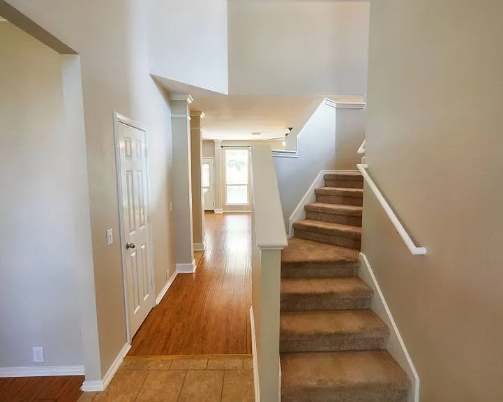 4736 Green Bluff Dr — Photo 18