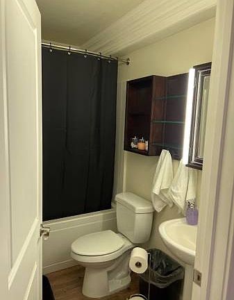 4th image of 304 V St #1