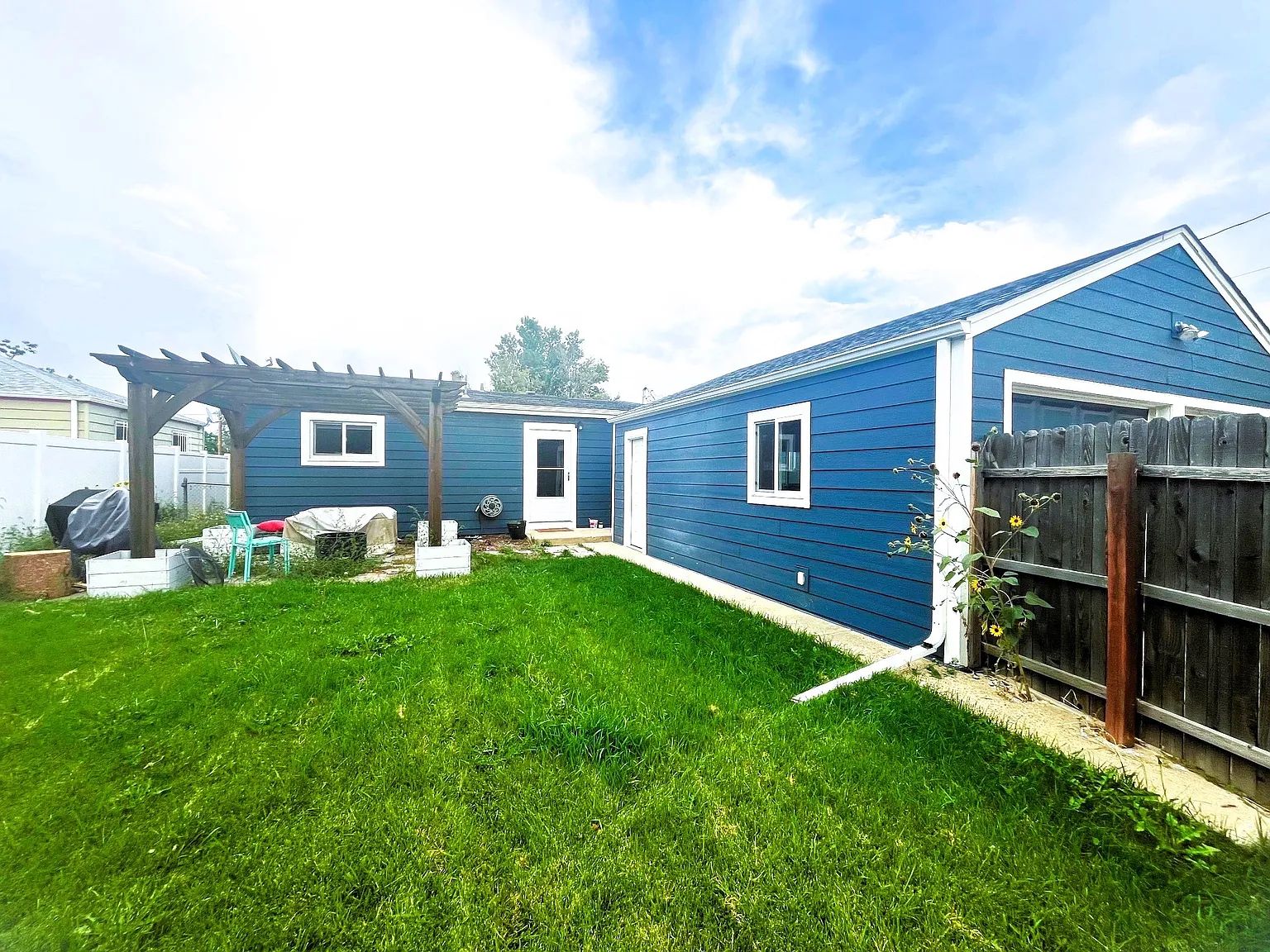 4975 Shoshone St — Photo 3