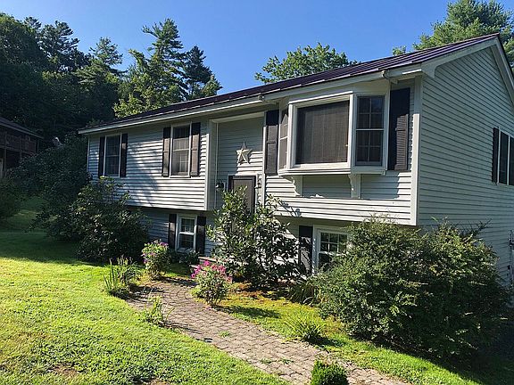 2nd image of 26 Hitchcock Ave