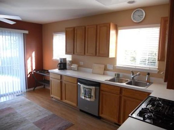 3rd image of 2041 Clarewood Ln