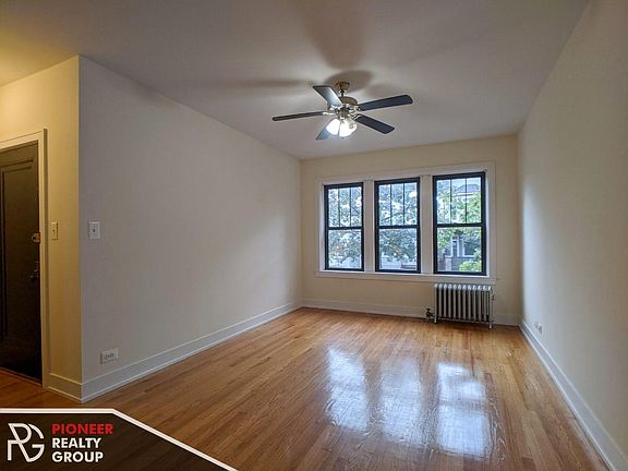 2nd image of 4535 N Leavitt St #1MB