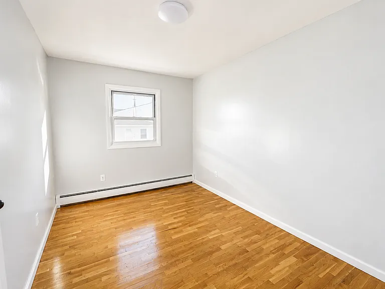 233 Weed Ave — Photo 17