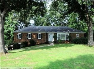 3420 Dixiana Ln, Pfafftown, NC 27040