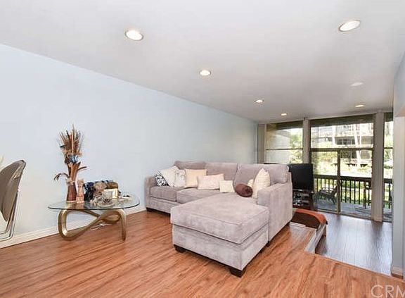 3rd image of 7139 Marina Pacifica Dr N