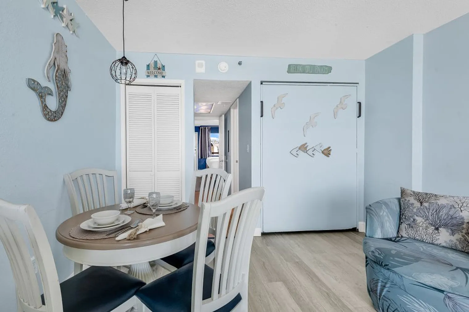 1 bed, 1.0 bath, 548 sqft, $2,964 — Photo 4