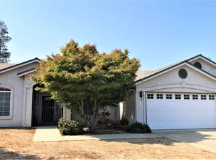 2570 Kamm Ave, Kingsburg, CA 93631