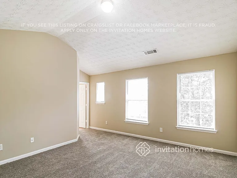 3924 Shenfield Dr — Photo 10