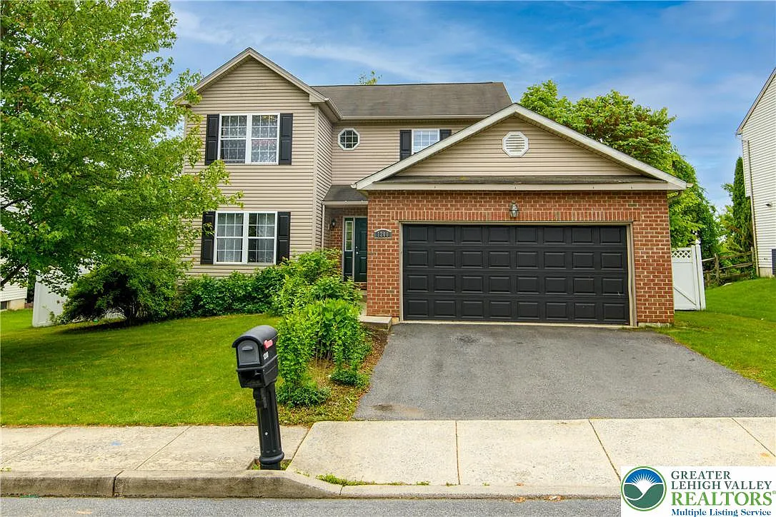 1200 Vera Dr photo 1