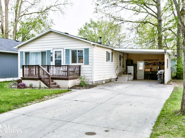 375 North Ave, Algonac, MI 48001