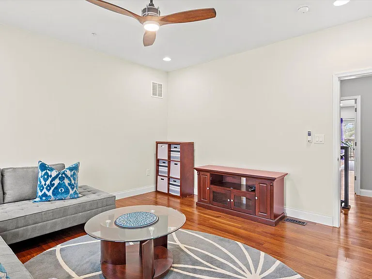 3145 Baybriar Rd — Photo 46