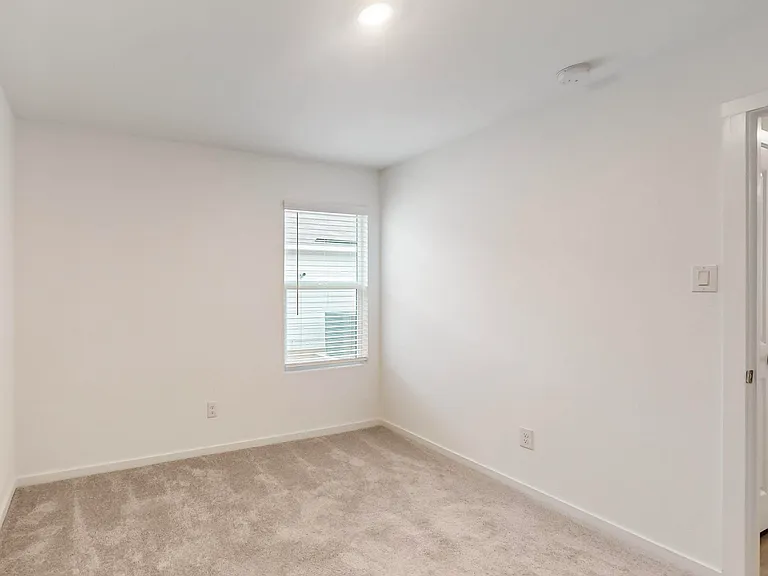 7412 Woodpecker Dr — Photo 13